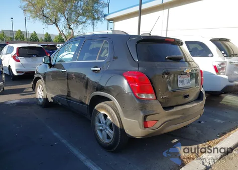 2020 Chevrolet Trax Fwd Lt z USA, uszkodzony, nr VIN KL7CJLSB2LB092308